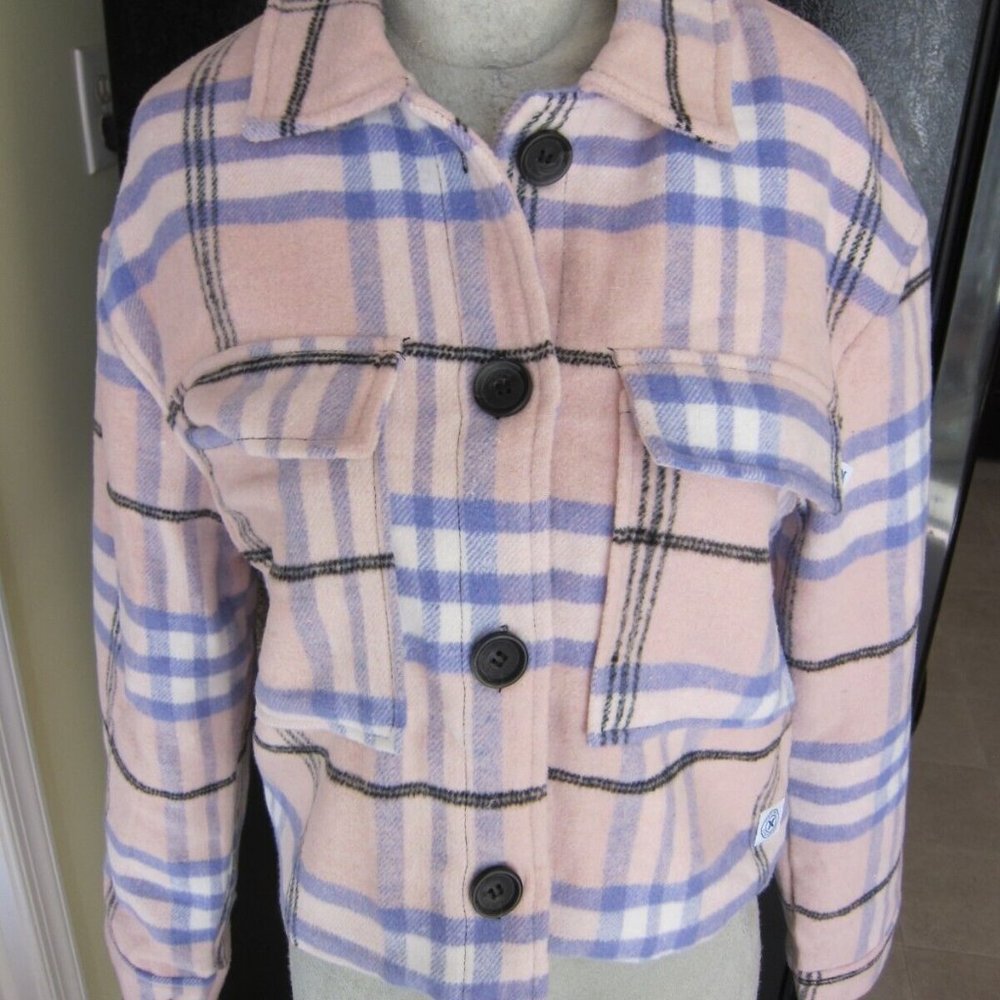 new HURLEY super cute SHERPA LINED SHACKET pinks and blues SIZE M